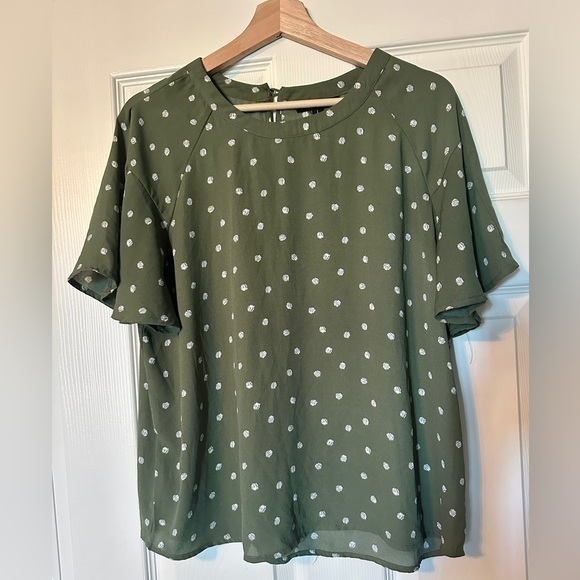 Sara Michelle Tops - Sara Michelle polka dot top